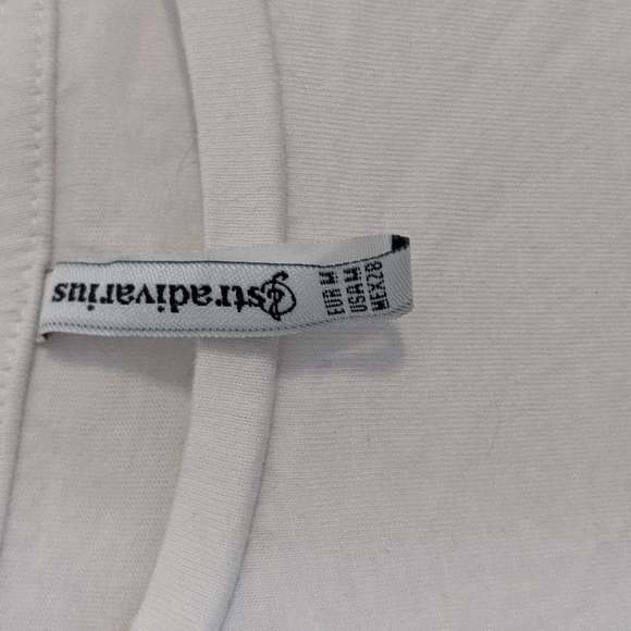 Fun Floral Top - Picture 2 of 3